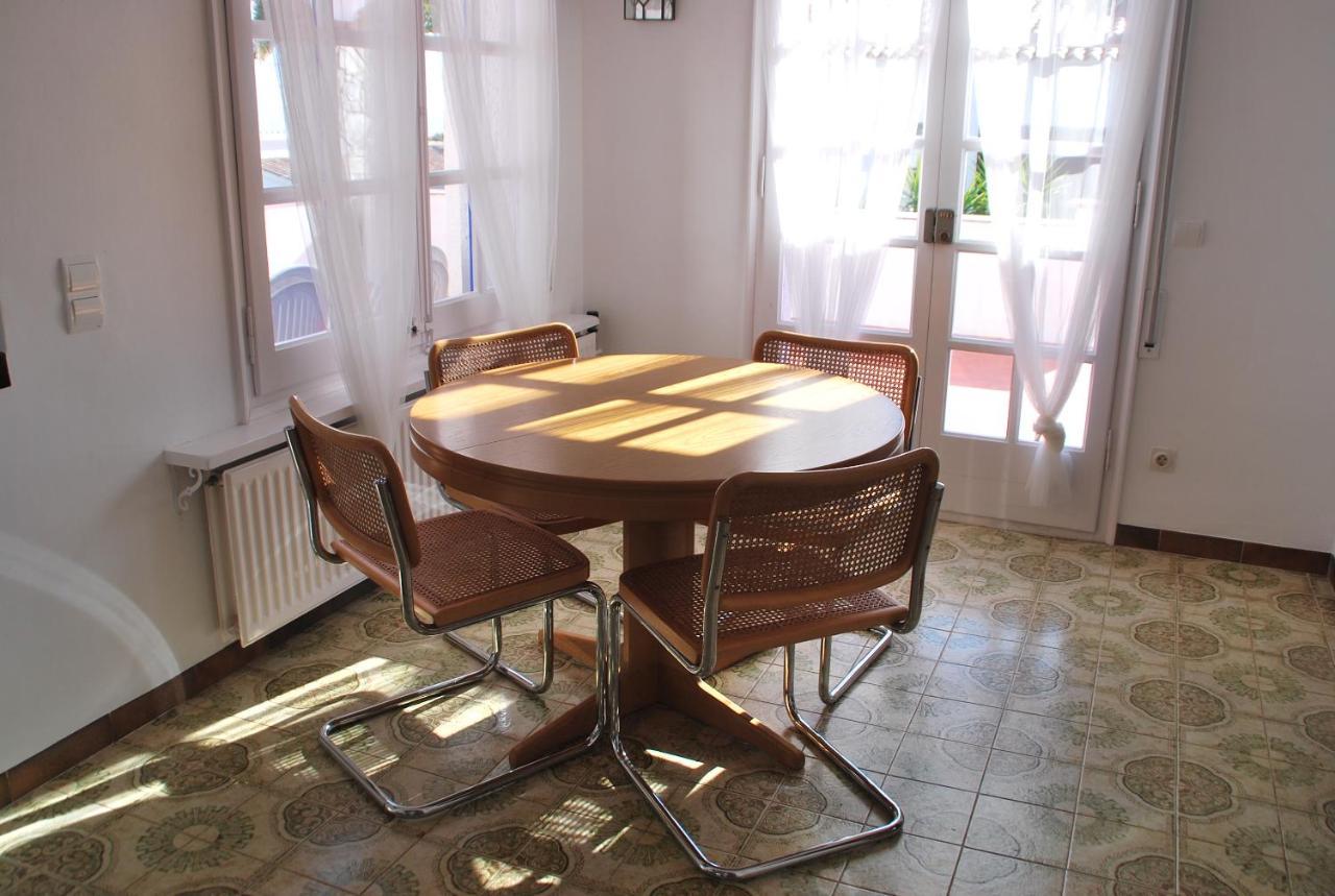 Appartement Es Caials à Cadaqués Extérieur photo